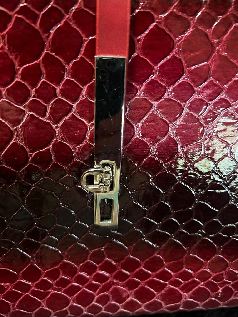 Red Croc-Effect Patent Shoulder Bag with Metallic Clasp